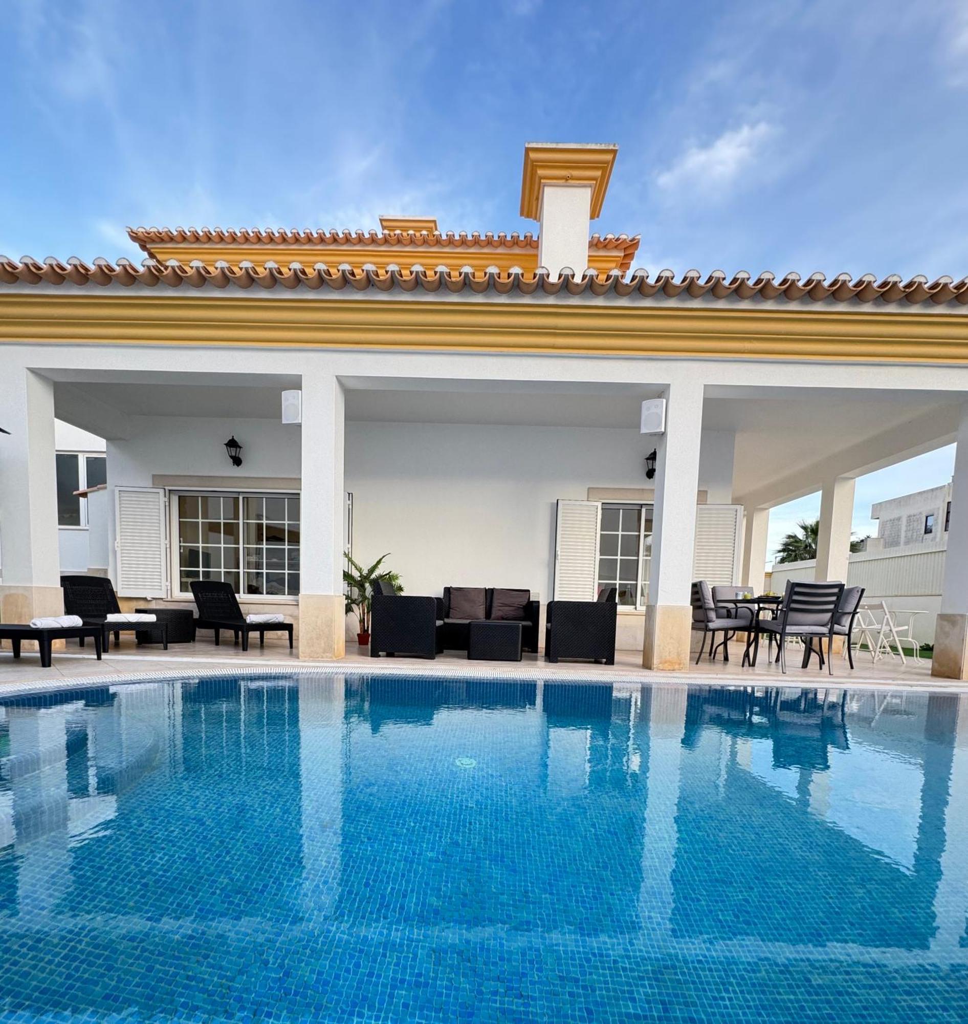 Villa Bonita Guesthouse Albufeira Old Town Kültér fotó