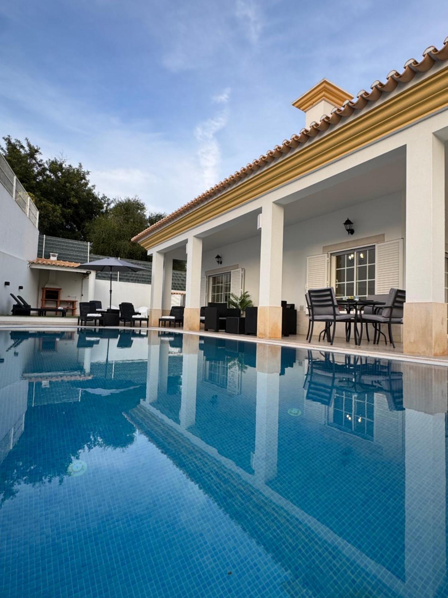 Villa Bonita Guesthouse Albufeira Old Town Kültér fotó