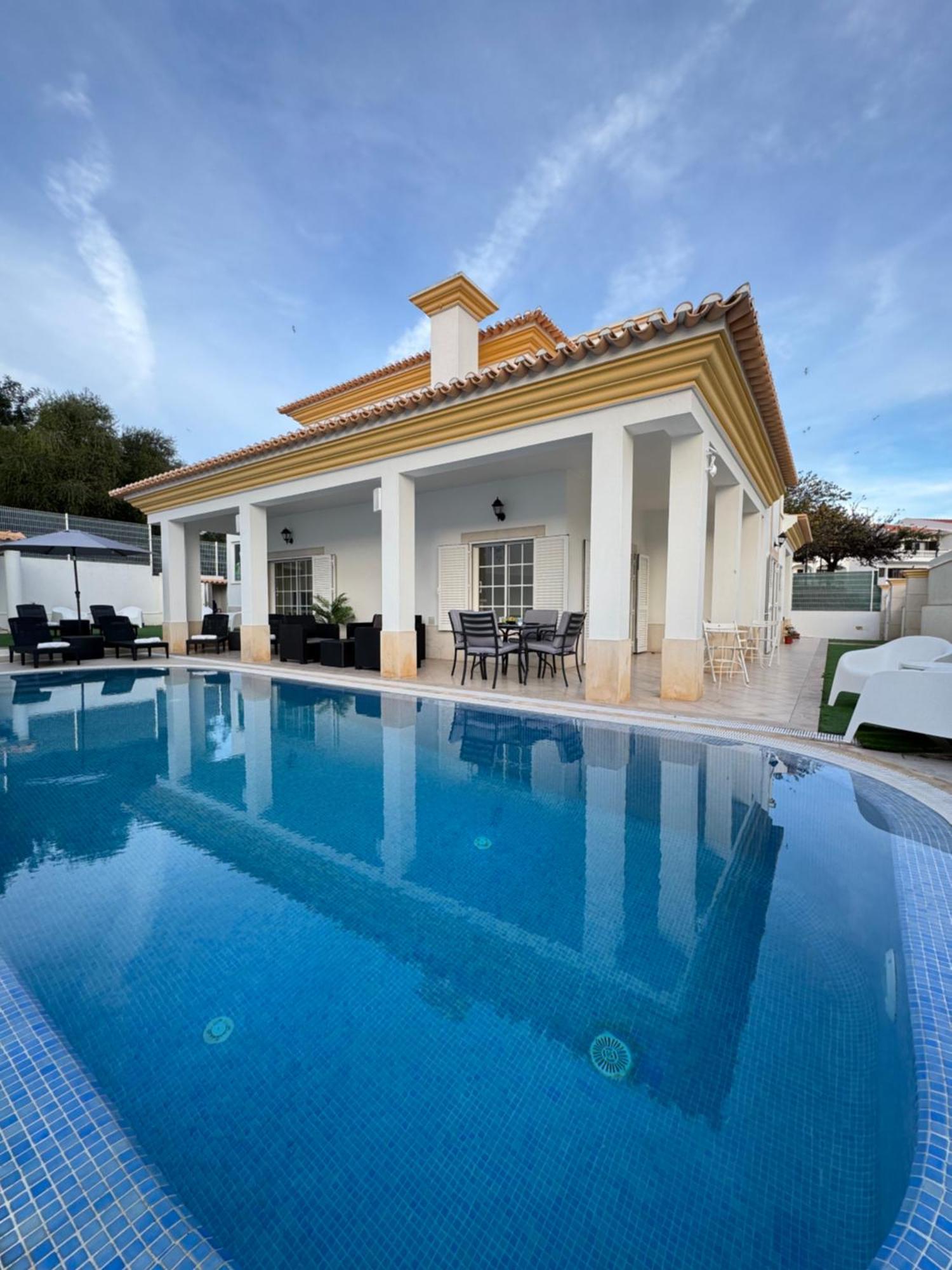 Villa Bonita Guesthouse Albufeira Old Town Kültér fotó